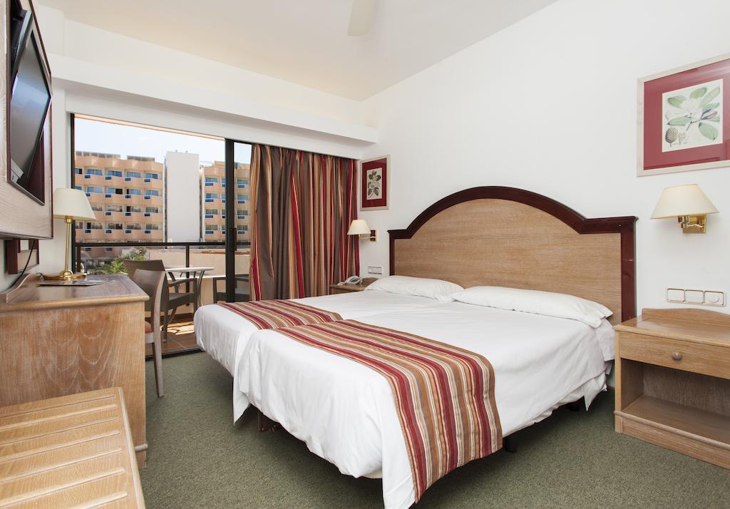 Hotel Sumba Cala Millor  Rom bilde